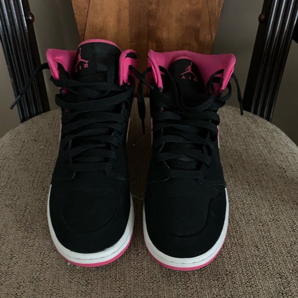 Nike Air Jordan 1 Retro high GG Vivid Pink size 6.5Y
